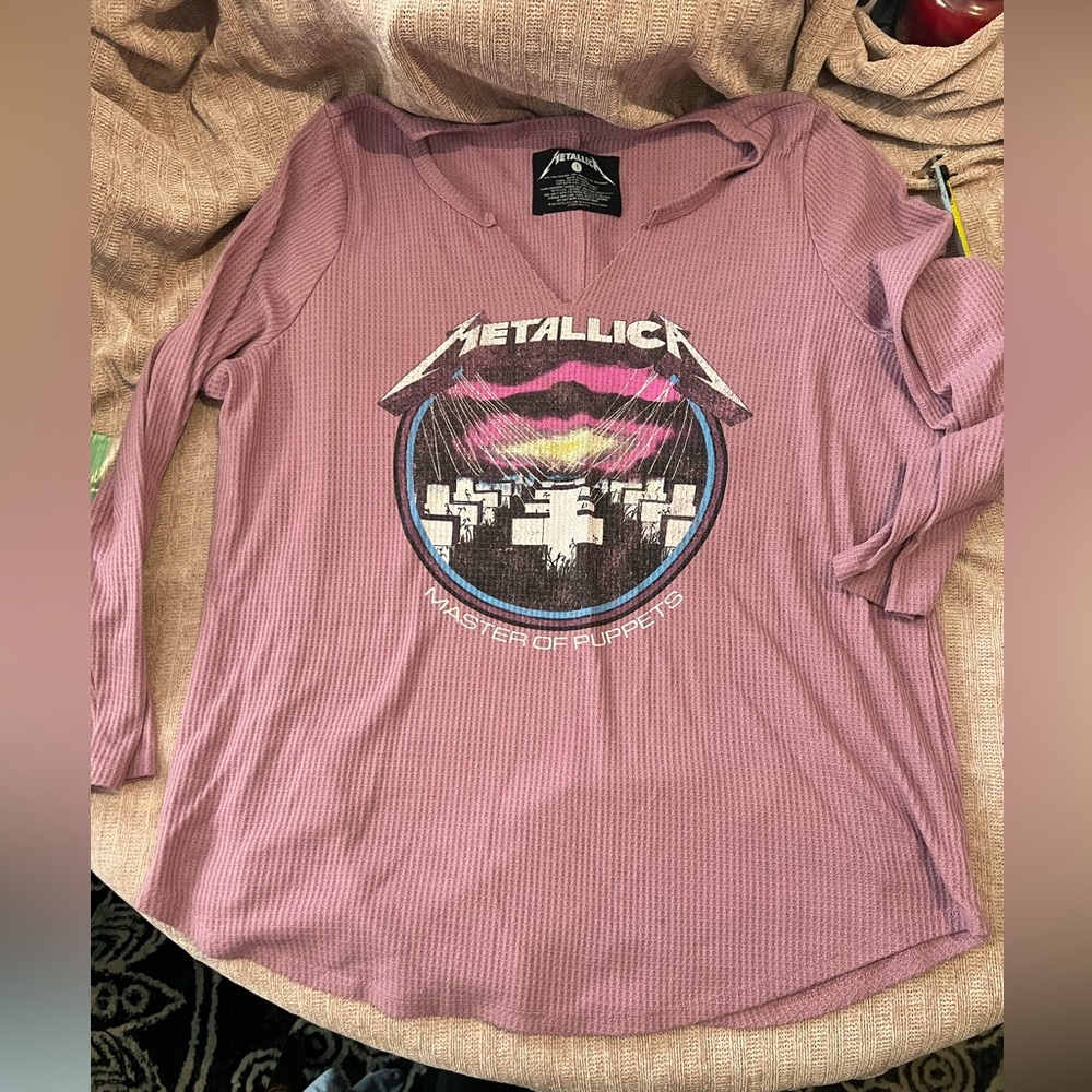 Woman’s Thermal Metallica